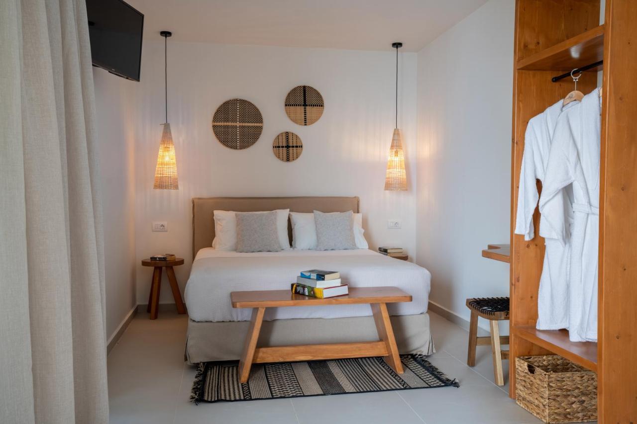 לואורדטה Thea Beachfront Suites In Lourdas Beach מראה חיצוני תמונה