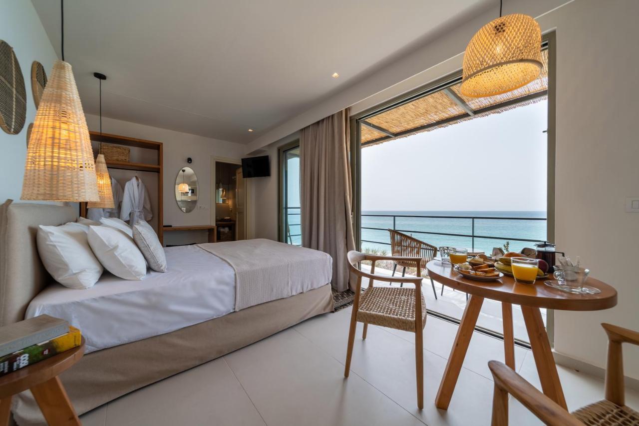לואורדטה Thea Beachfront Suites In Lourdas Beach מראה חיצוני תמונה