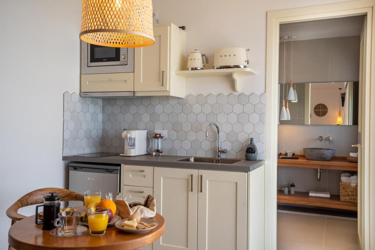 לואורדטה Thea Beachfront Suites In Lourdas Beach מראה חיצוני תמונה