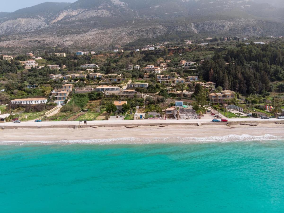 לואורדטה Thea Beachfront Suites In Lourdas Beach מראה חיצוני תמונה