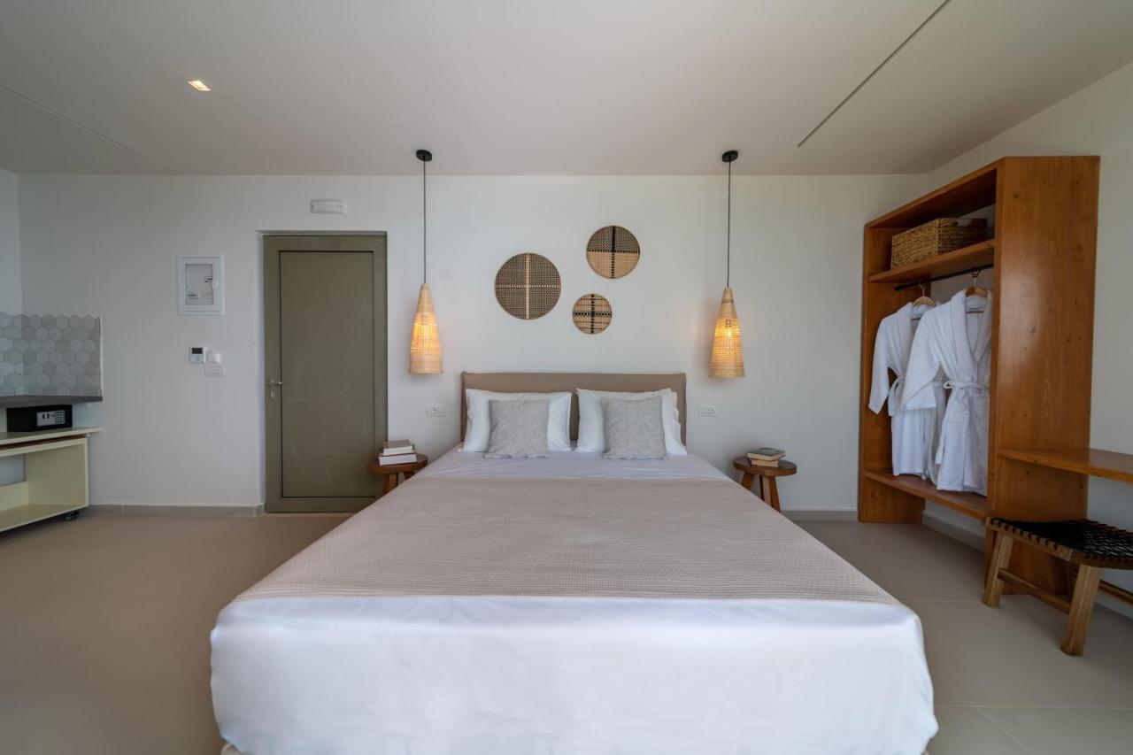 לואורדטה Thea Beachfront Suites In Lourdas Beach מראה חיצוני תמונה