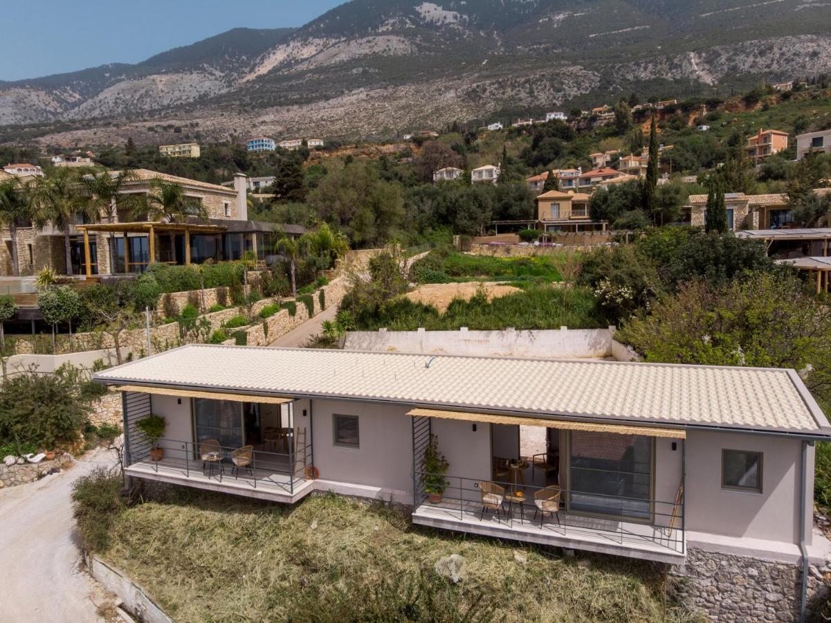 לואורדטה Thea Beachfront Suites In Lourdas Beach מראה חיצוני תמונה